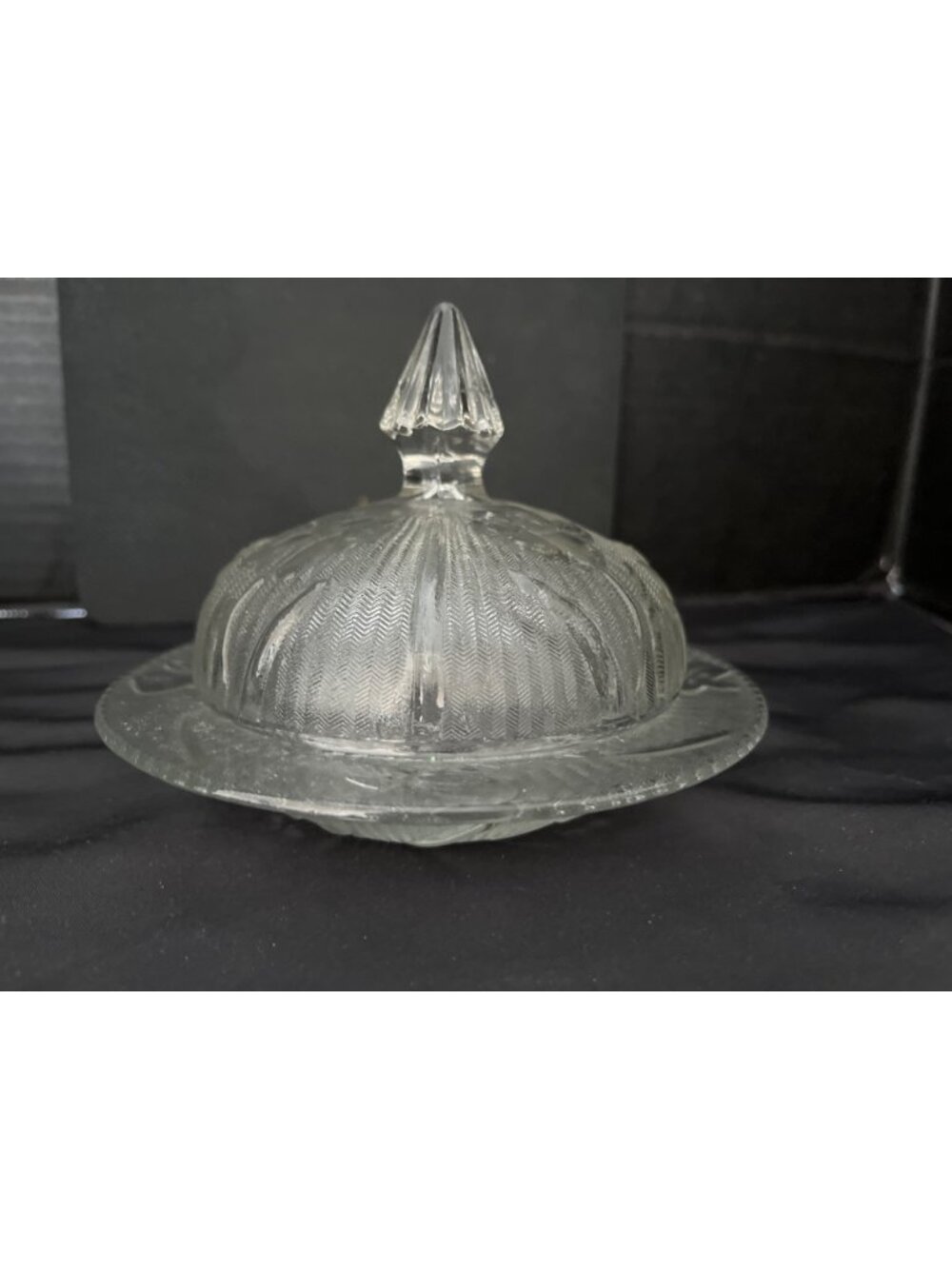 Iris &Herringbone Jeannette Glass Co Covered Crystal Round Butter Dish READ